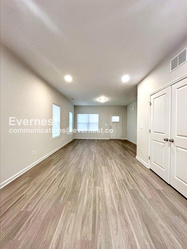 312 N Correll St, Landis, NC 28088 - photo 4