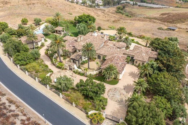 You can find large estates set in the hills around Wood Ranch.