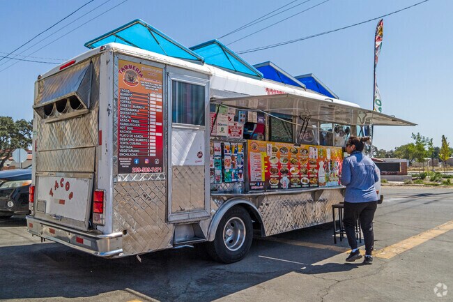 The Taqueria Los Borrachos taco truck serves hot food in French Camp.
