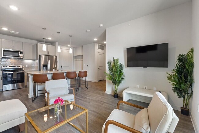 5820 1/2 Cameron Rd unit FL2-ID1303392P, Austin, TX 78723 - photo 6