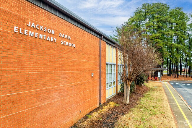 The entrance of Davis Elementary School.