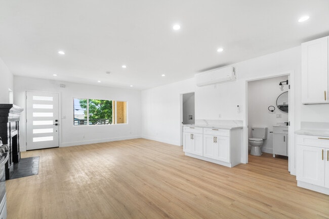 301 S Cabrillo Ave unit 303, San Pedro, CA 90731 - photo 6