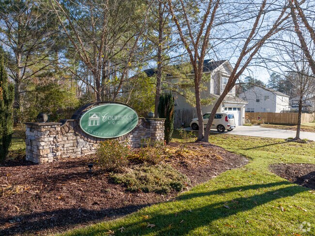 There are many modern sub-communities within Gloucester with plenty of friendly neighbors.