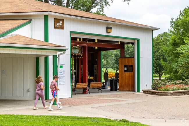 Local businesses line 29th Street.