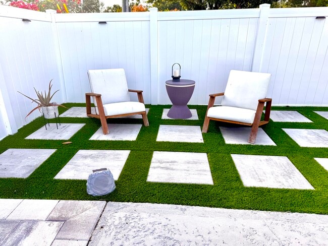 2109 Academy Dr, Clearwater, FL 33764 - photo 4