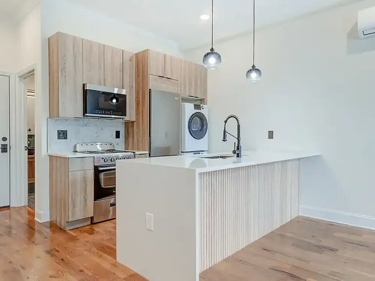 2841 W Diamond St unit 10, Philadelphia, PA 19121 - photo 1