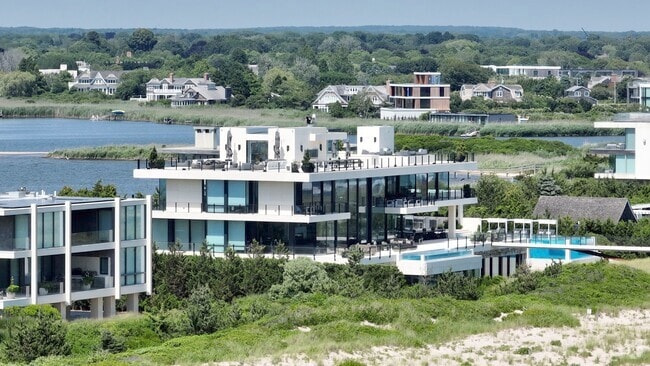 NH_Bridgehampton_539899_P2_v1_CAN_070324