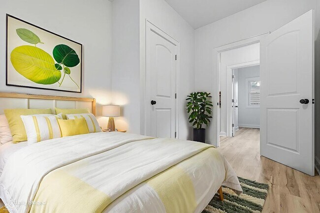 1218 N Ewing St, Indianapolis, IN 46201 - photo 5