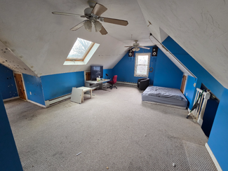 8 Price St, Quincy, MA 02171