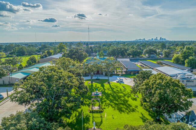 St. Andrew the Apostle School serves students in grades Pre-K through 7th grade in Old Aurora.