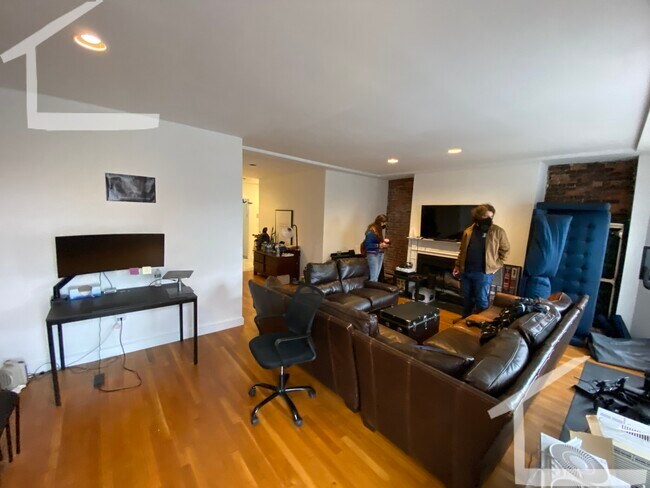1750 Washington St unit 8, Boston, MA 02118 - photo 6