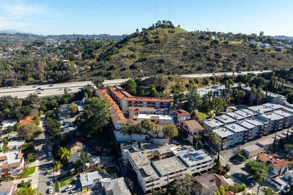 Windsor Hills Academy is a part of Los Angeles Unified School District.