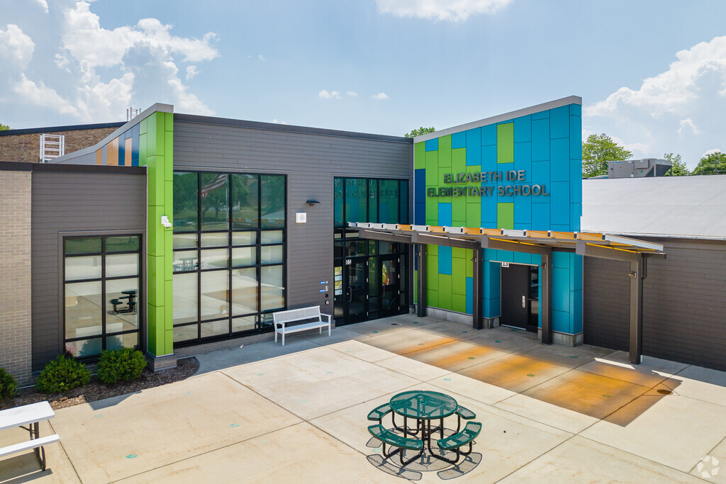 Elizabeth Ide Elementary School has art programs centered around theater, drawing and music.