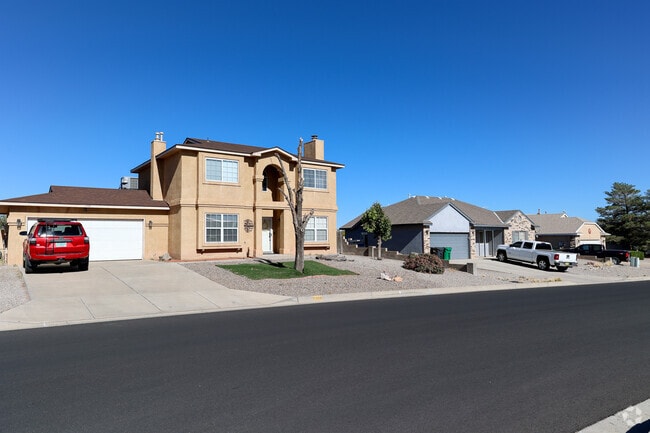 Most homes found around Rio Rancho were built in the 80's to 2000's.