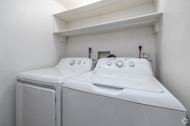 3BR, 2BA - 1,400SF - Laundry Area