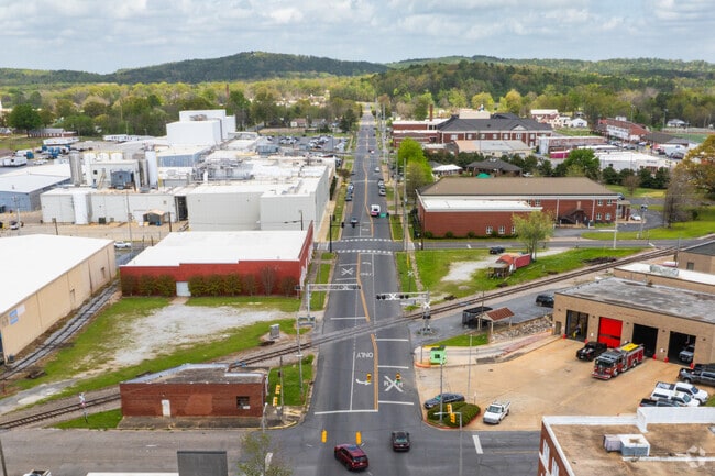 Broadway Avenue is the main entertainment and business district in Sylacauga.