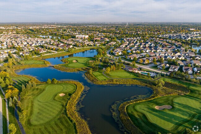 Ten miles from downtown Naperville is Carillon Club, a friendly and active  55+ community.