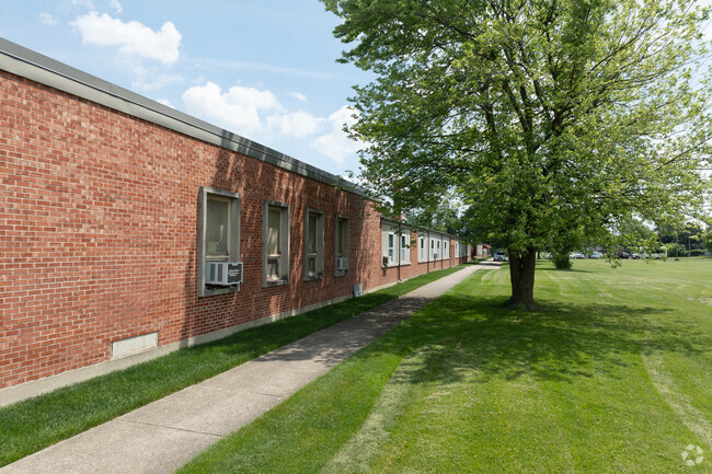 Brentwood Baptist Christian Academy is located in Des Plaines, IL.