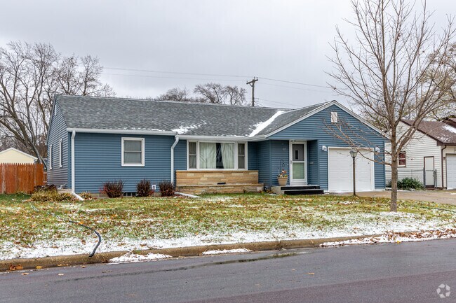 A colorful Ranch styled home in the Highland Park neighborhood.
