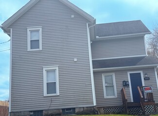 590 Sumner St, Akron, OH 44311