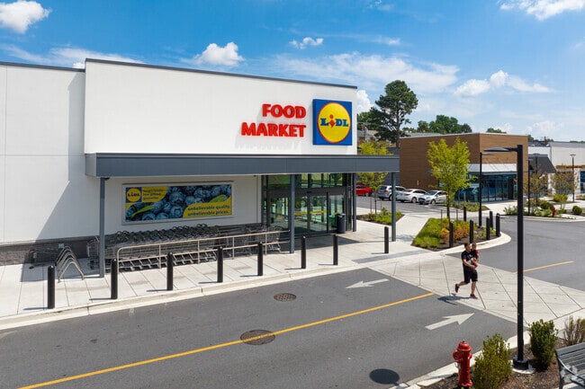 Residents of Pen Lucy have convenient access to the Northwood Commons Shopping Center.