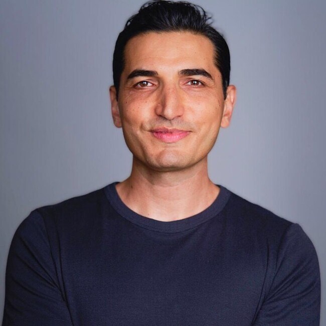 Agent Photo
