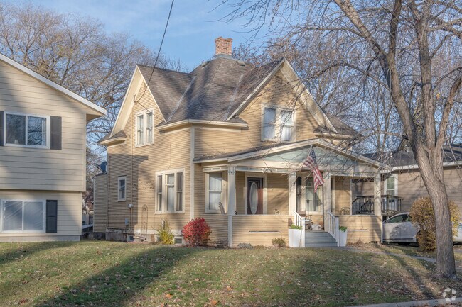 Some homes in Colonial Gardens are the epitome of the American vernacular style.