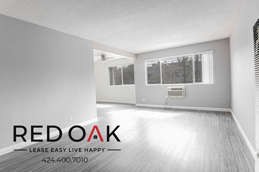 12737 Moorpark St unit 10, Los Angeles, CA 91604 - photo 1