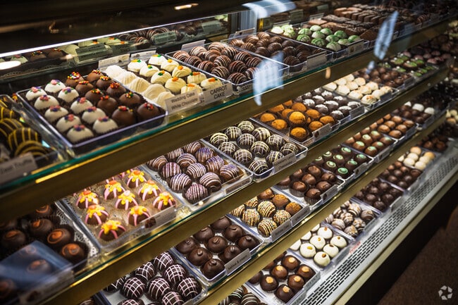 Stop in for some delicious treats at Village Gourmet near Mount Vernon.