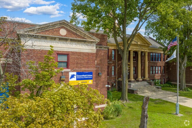 Greenfield Union Elementary-Middle School in Detroit is a historic building.