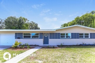 3828 Neptune Dr SE, Saint Petersburg, FL 33705