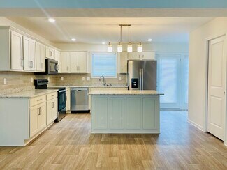 921 Buchanan St Unit 921 Buchanan St, Indianapolis, IN 46203
