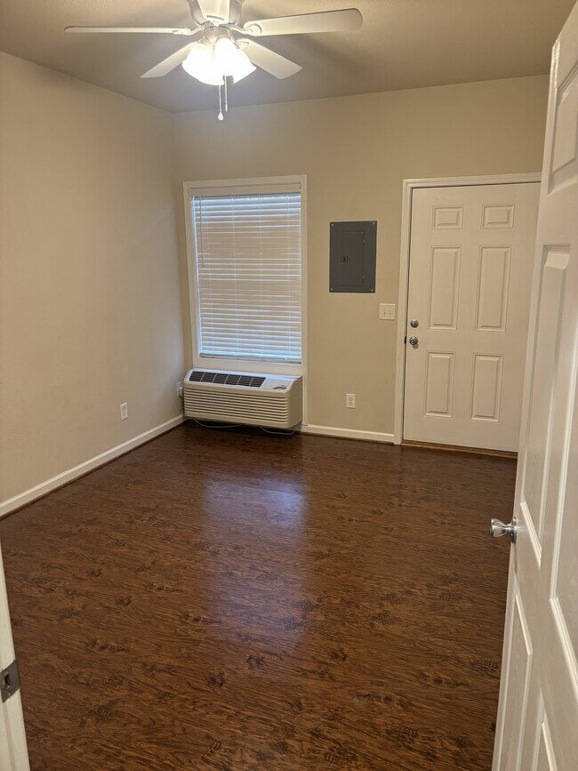 136 E Center Town Dr unit 136, Crossville, TN 38555 - photo 4