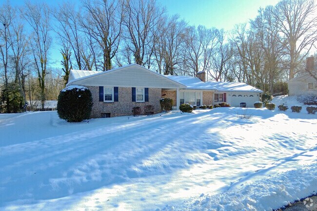 Beautiful ranch homes are a plenty in Queensland.