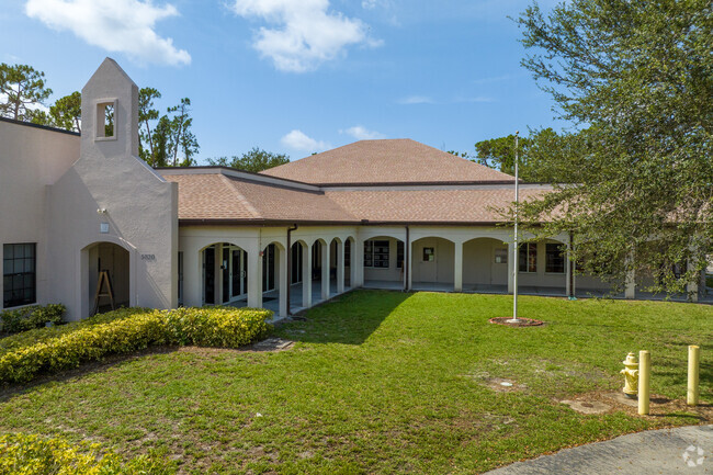 Crown of Life Christian Academy in Ft. Myers offers affordable tuition and scholarships.
