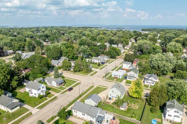 Midtown is located just east of Downtown Oshkosh.