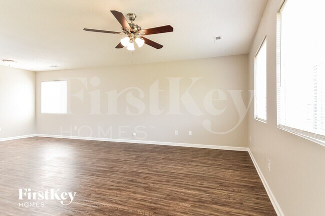 800 Stockport Way, Mc Leansville, NC 27301 - photo 4