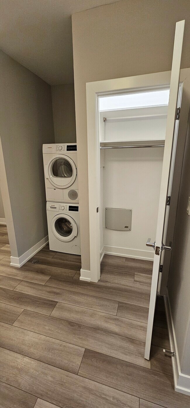 3929 N Janssen Ave unit 3941-1W, Chicago, IL 60613 - photo 4