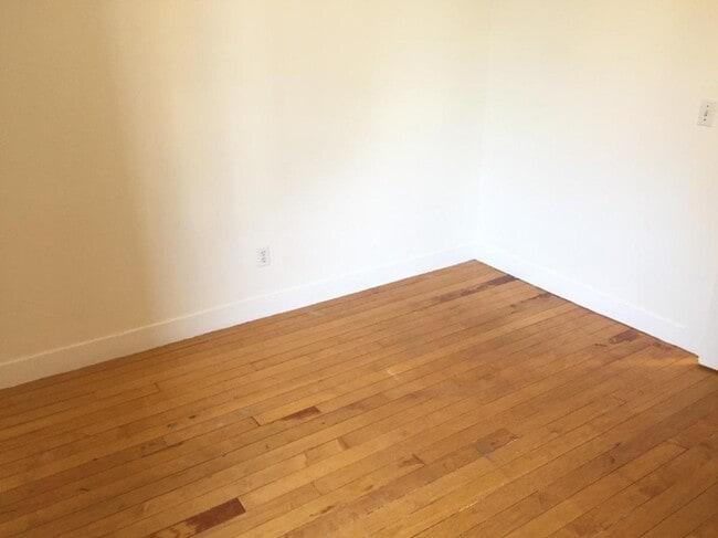 374 Thames St unit 1, Newport, RI 02840 - photo 6