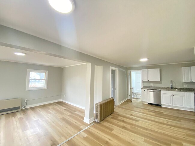 241 S Main St unit C, Newmarket, NH 03857 - photo 3