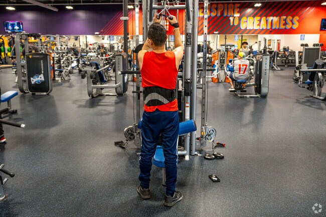 Crunch Fitness in Fern Creek has the equipment to keep you buff.