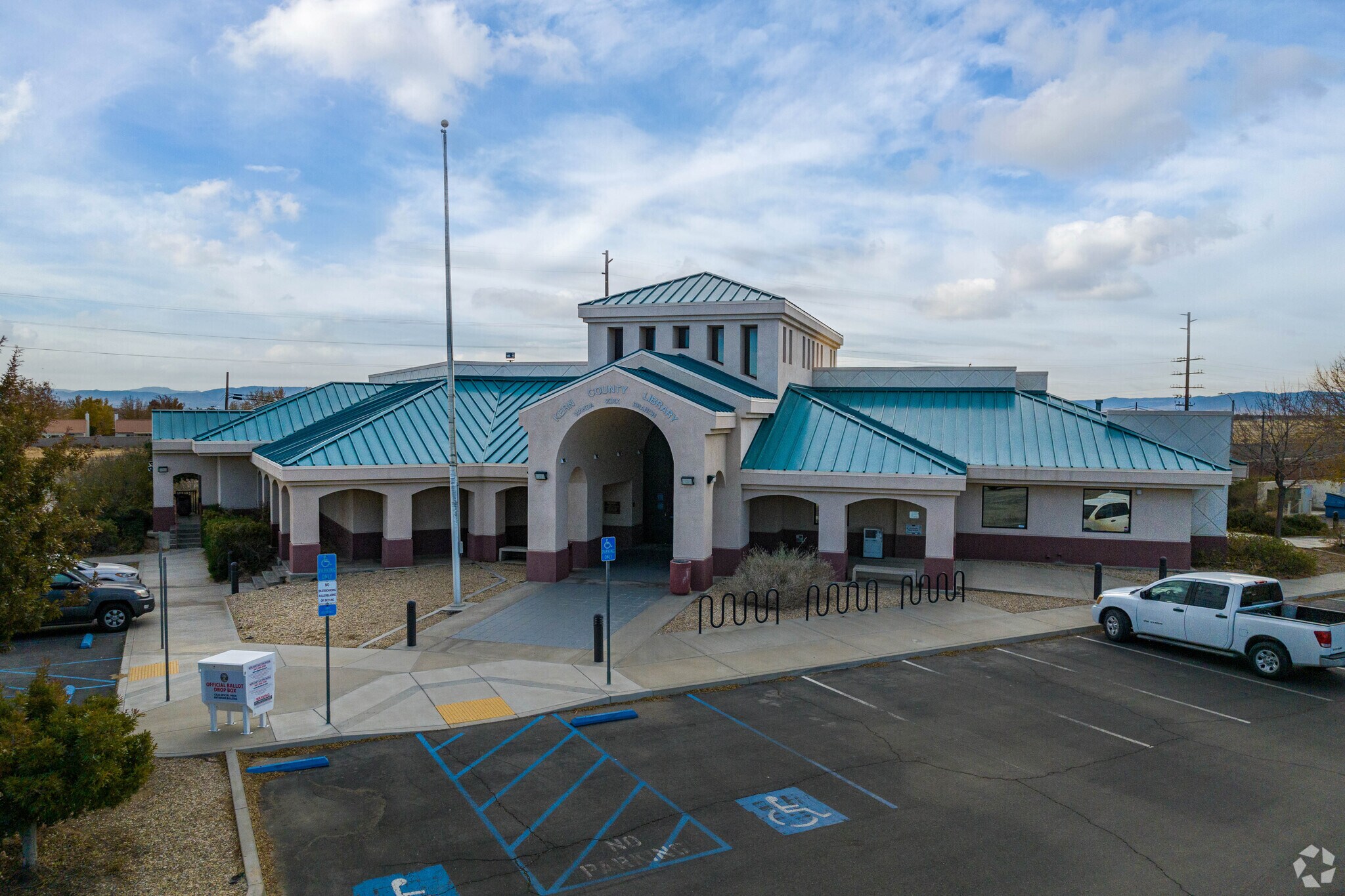 Enjoy the Kern county library for all your reading needs.