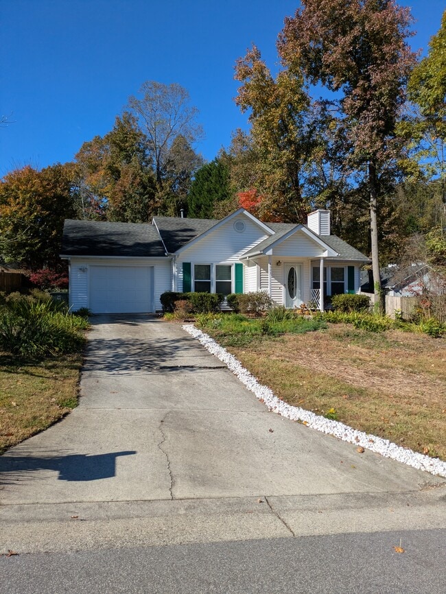 4003 Persimmon Ct, Greensboro, NC 27410