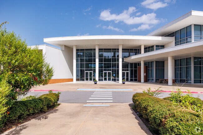 Sylvan Hills Junior High School students go on to attend Sylvan Hills High School.
