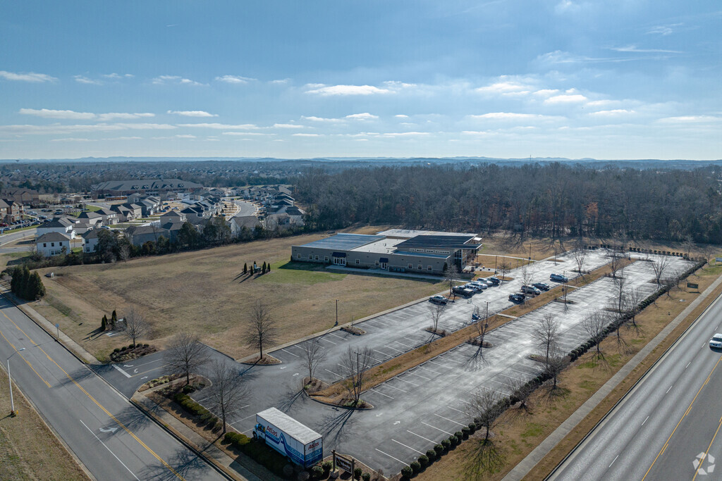 Redeemer Classical Academy  is located at 4232 Veterans Pkwy in Murfreesboro.