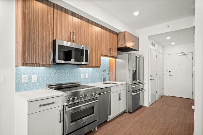 The Residences at 801 East Whiting Street, Tampa, FL 33602 - photo 6