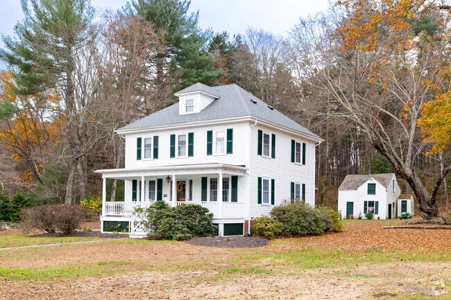 Detached garages are often found among the older four square and salt box homes in Smithfield.