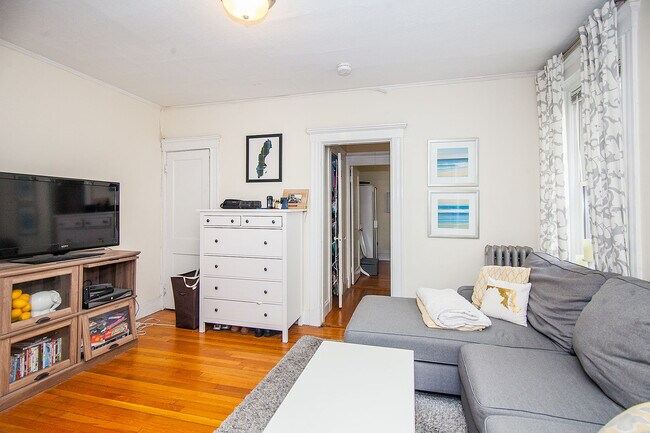 33 Walbridge St unit 3, Allston, MA 02134 - photo 3