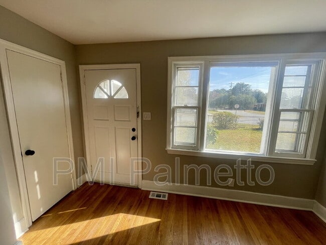 1215 Chevis St, Columbia, SC 29205 - photo 2