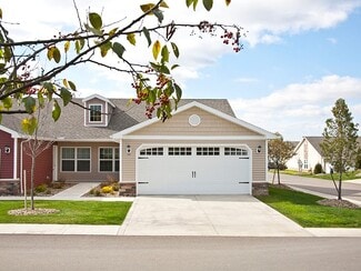 8339 Roxburo St, Zeeland, MI 49464